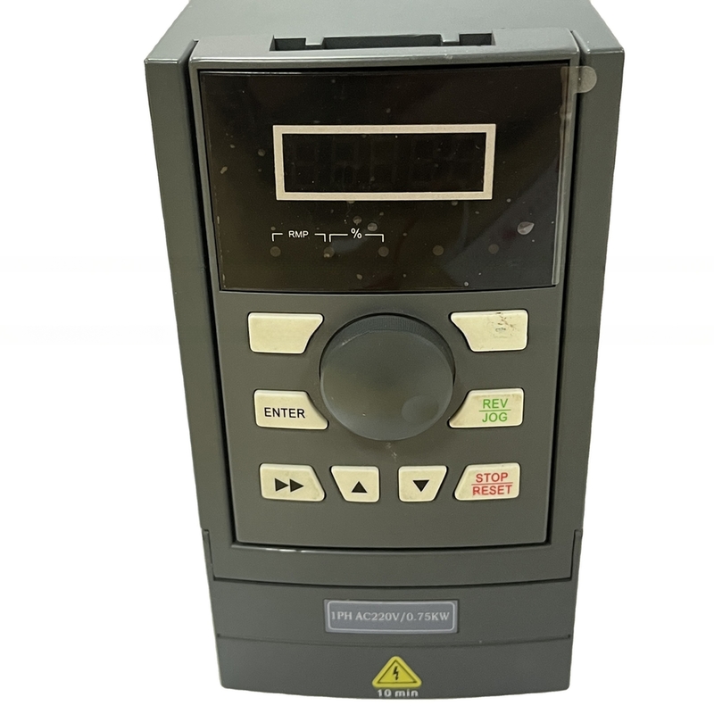 DECI brushless spindle motor inverter 750W frequency converter 1.5KW VFD